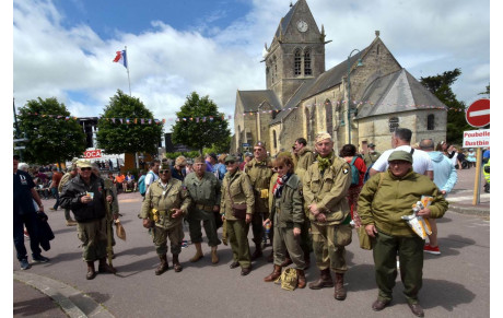 Photos 80° anniversaire du débarquement - Sainte Mére Église